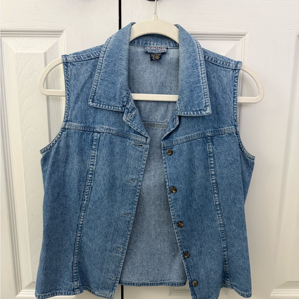 Vintage Denim Sleeveless Button-Up Vest